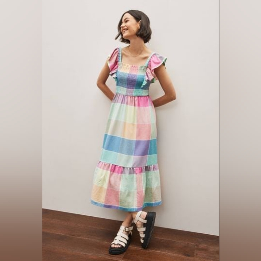 🏵️💚 Gap Blend Flutter Sleeve Square Neck Smocked Midi Dress